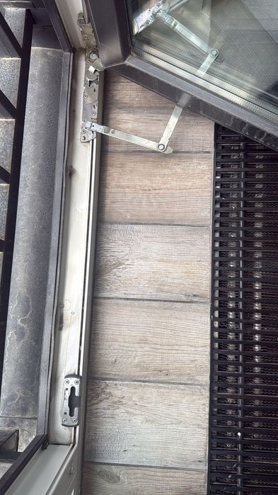 Профессиональный ремонт окон в Алматы