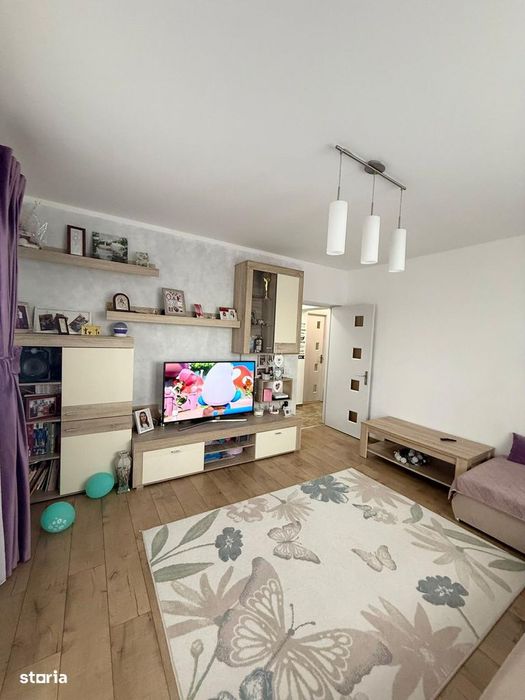 Apartament Decomandat Tractorul bloc 2014