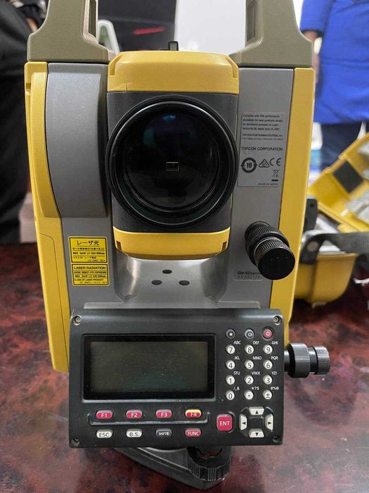 СРОЧНО ПРОДАЮ! Тахеометр Topcon