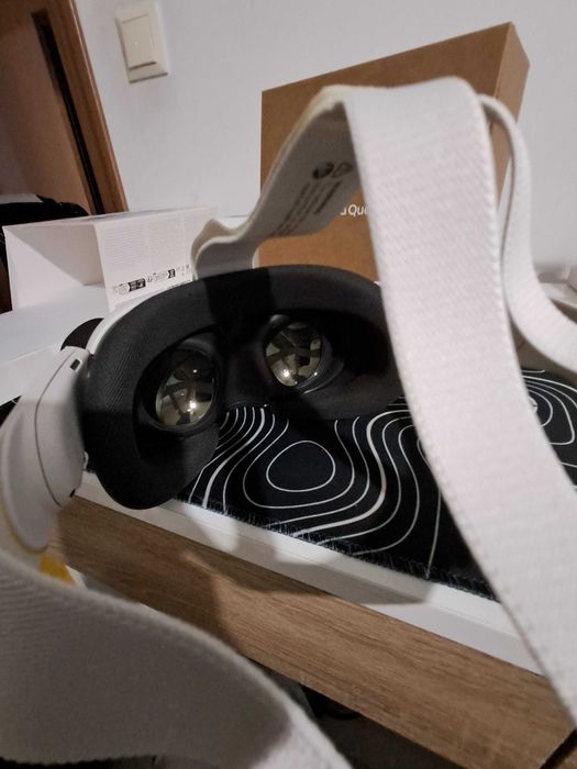 VR очила Meta Quest 3