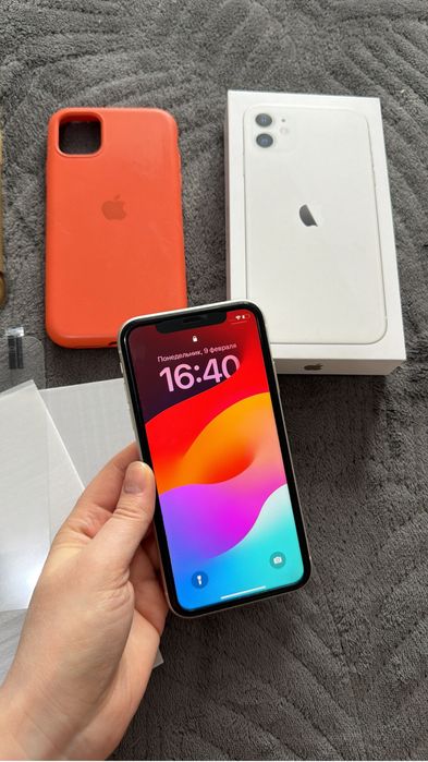 iPhone 11 silver 128gb