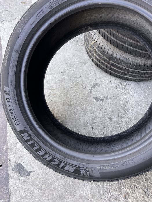 4 anvelope iarna 245/45/19 , Michelin !
