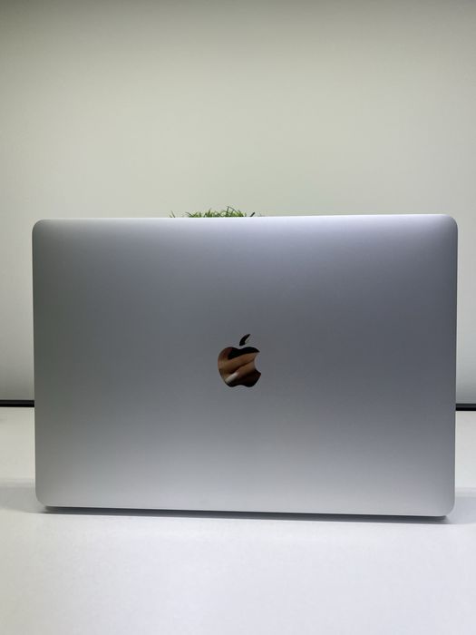 MacBook Air M1  2020