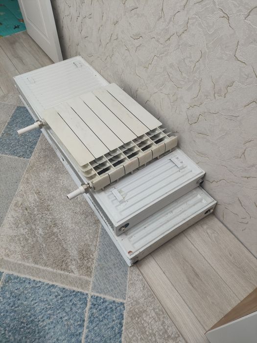 Продам отопление батарейка панельный