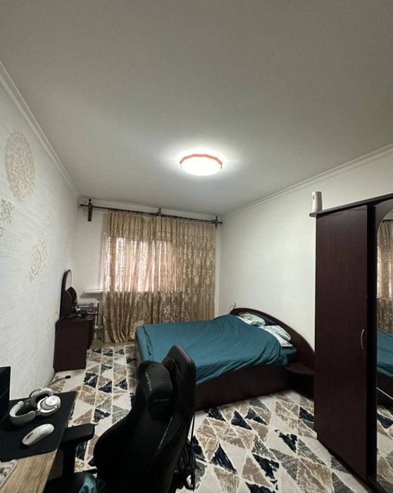 М.Улугбекский район Ялангач 2*4*4 всё есть Отличная квартира