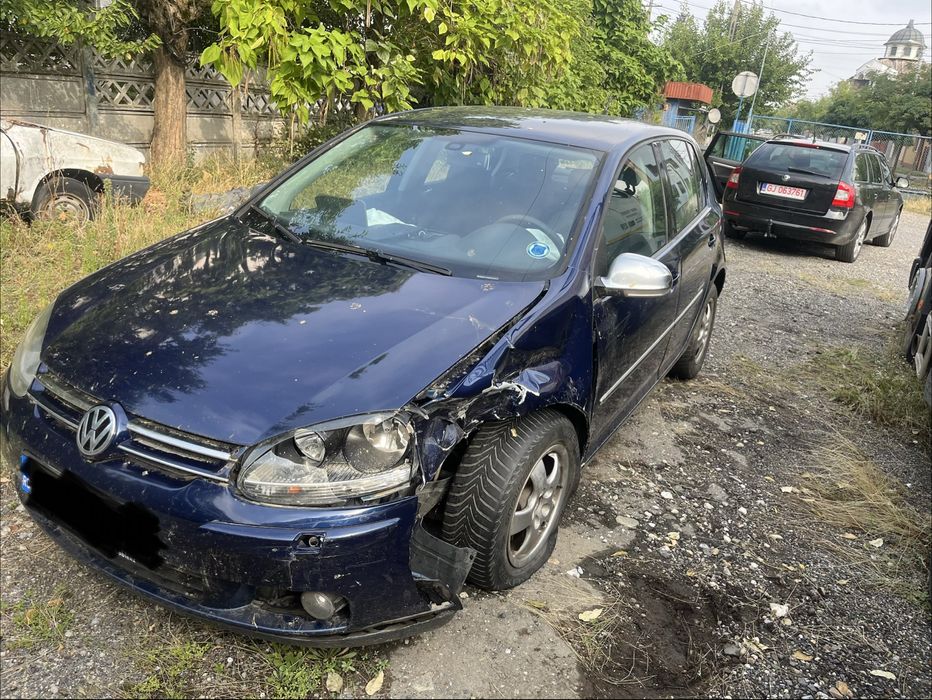 Golf 5 Edition Avariat 2.0 Tdi BMM motor perfect functional