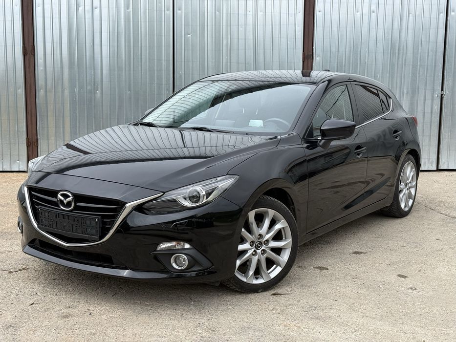 Mazda 3 Sport-Line G120 / Xenon / Head-up / Bose / Full istoric
