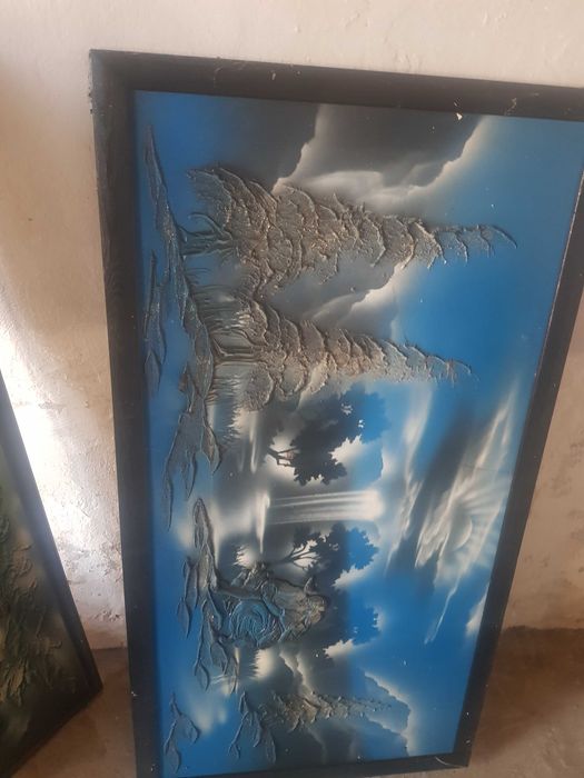 2 броя Стари картини много запазени