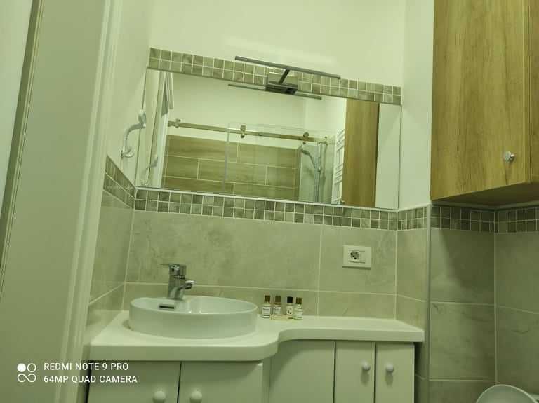 Дава се под наем Двустаен апартамент в София, Център - 49 кв.м за 350 € - Снимка #3