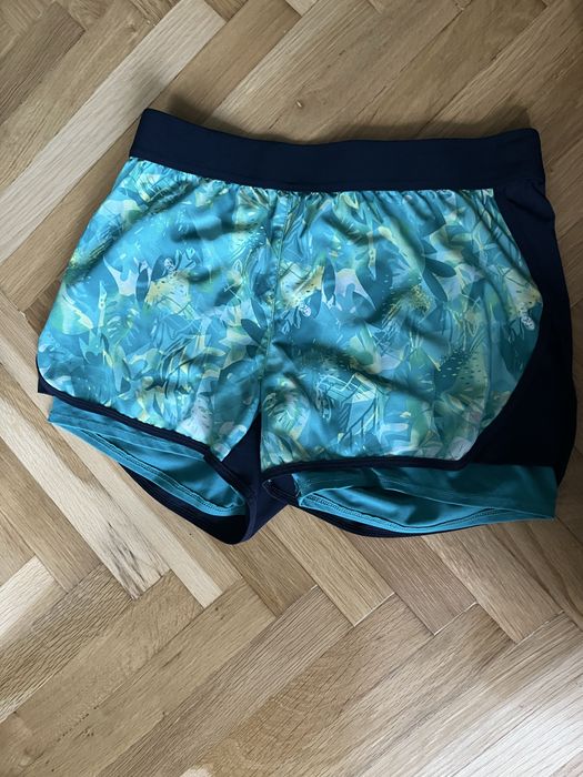Pantaloni scurti de alergat