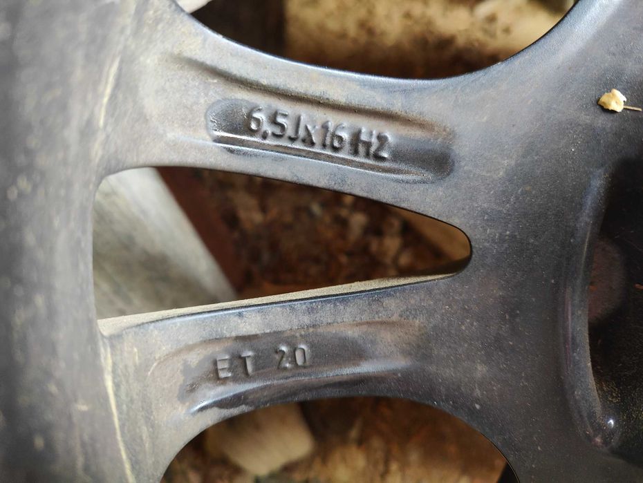 Roți cauciucuri iarnă 205/60/R16+Jante Anzio black, 4x108, J6,5, ET20