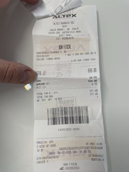 Vand casti  airpods 4 folosite 1 saptamana in gatantue 1 an si 11 luni