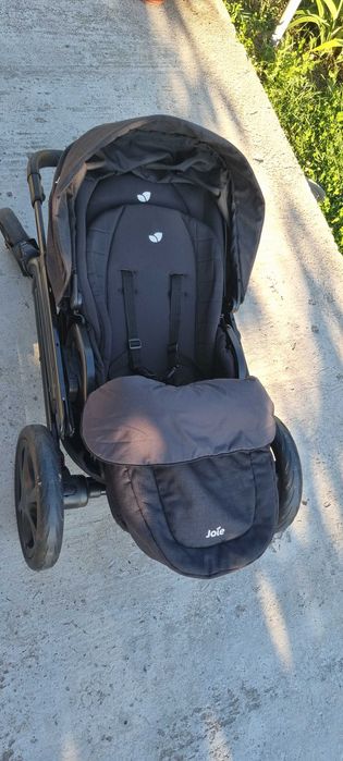Carucior copii Joie