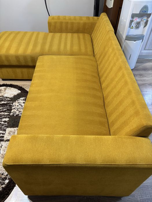 Curatare canapele , tapiterii auto