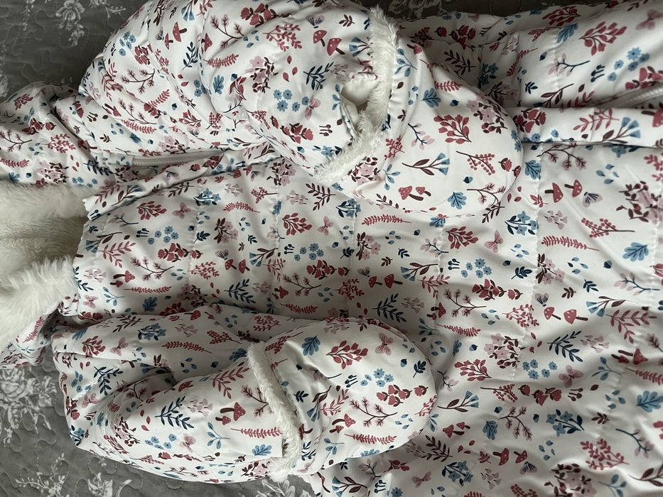 Combinezon/Salopetă fetițe marimea 68 C&A