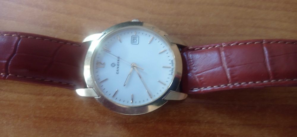 Швейцарски кварцов часовник CANDINO