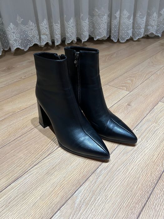 ботильоны на каблуках