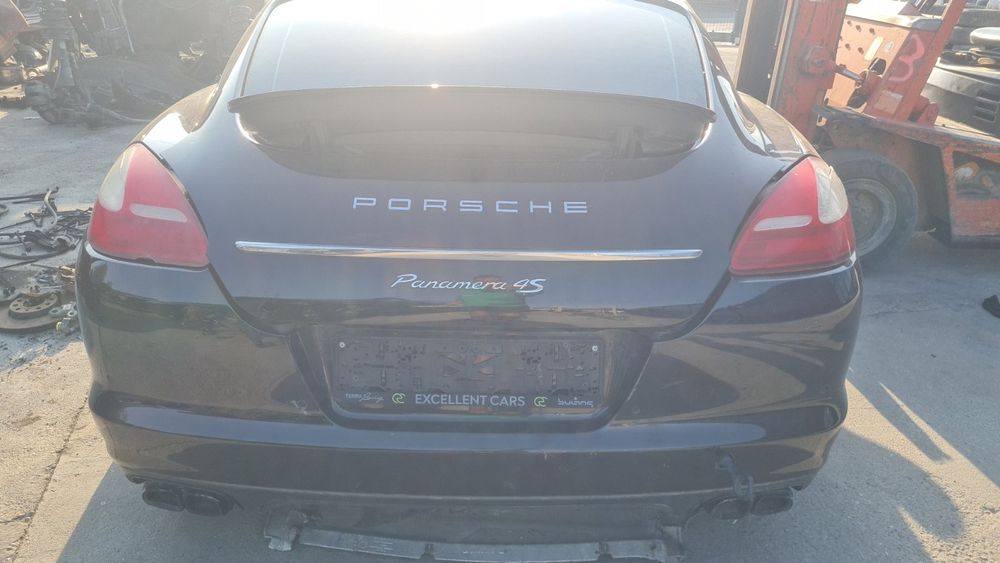 Porsche panamera 4.8S на части