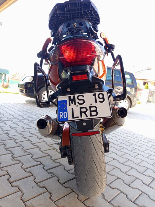 Vând Honda CBF 1000