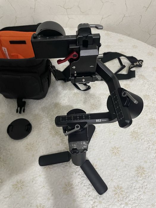 Стабилизатор DJI RS 3 Mini.