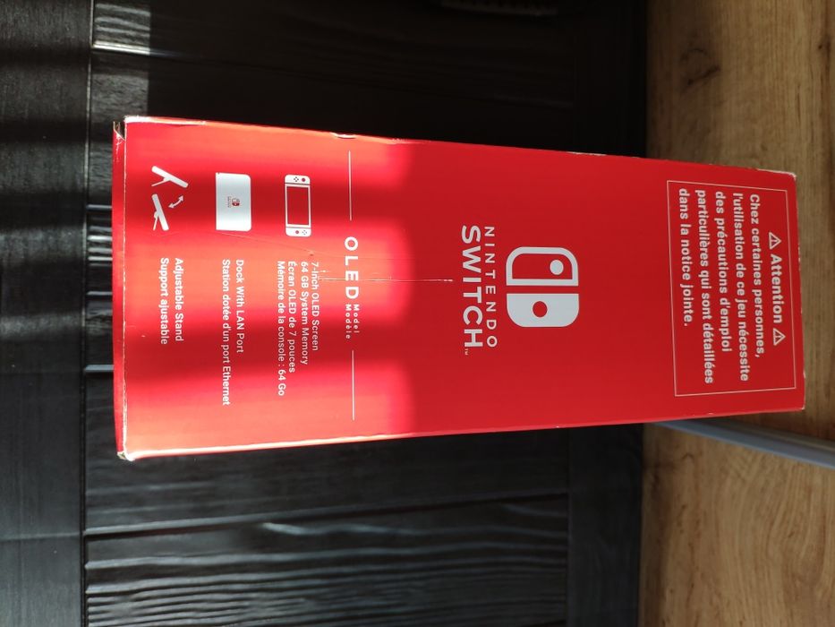 Конзола Nintendo Switch OLED
Цени :
Rabidds - 40 лв.
Spyro - 50 лв. 
T