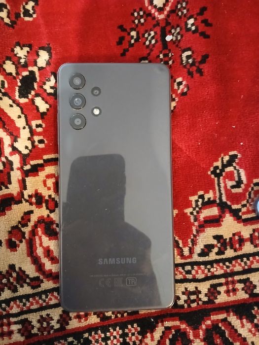 Продам телефон samsung a32