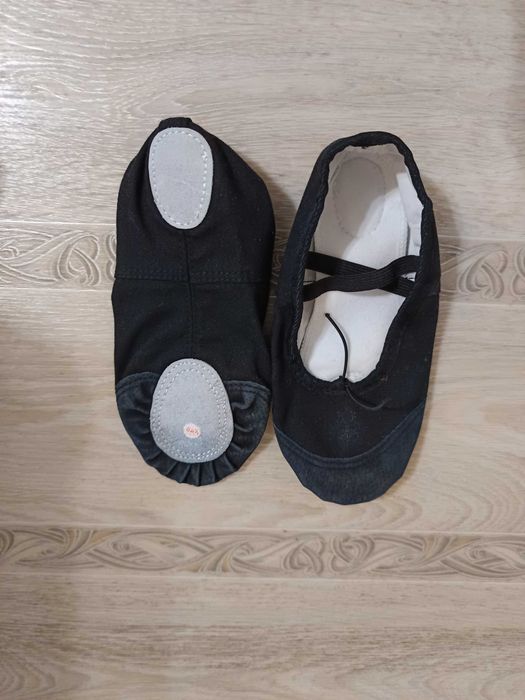 Сандали, балетки