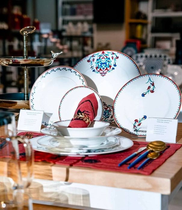 Karaca Порцеланов Сервиз за Основно Хранене 24части