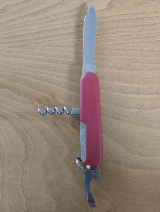 Лот швейцарски ножчета