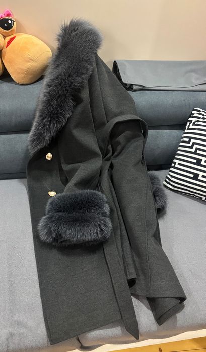 Палто сив кашмир естествен пух