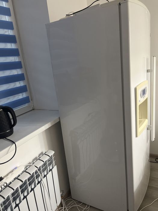 Холодильник whirlpool