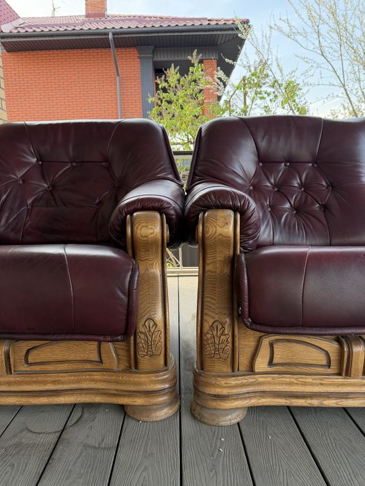 Продам диван и кресла