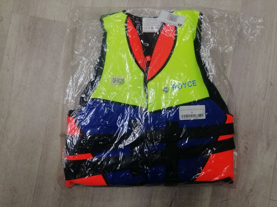 Жилет для плавания