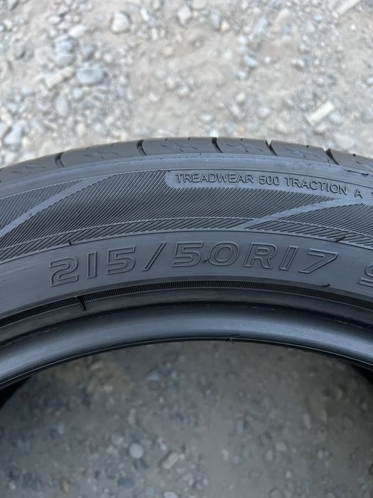 Продам резину комплект 215/50/17