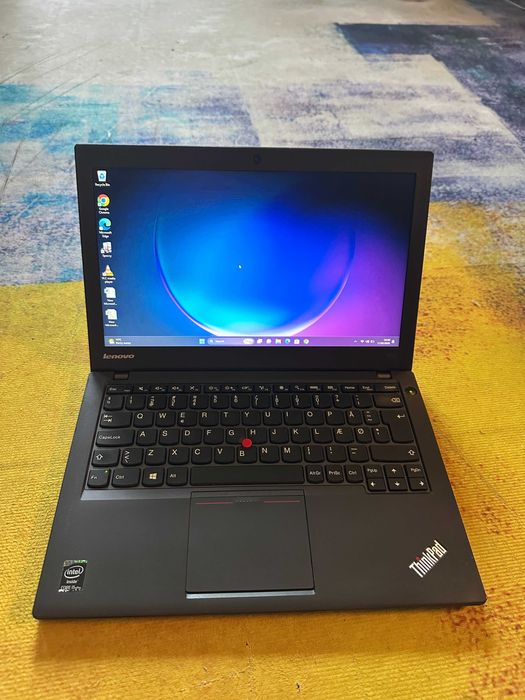 laptop Lenovo x240, i5, 8 gb, ssd 120, ideal tester