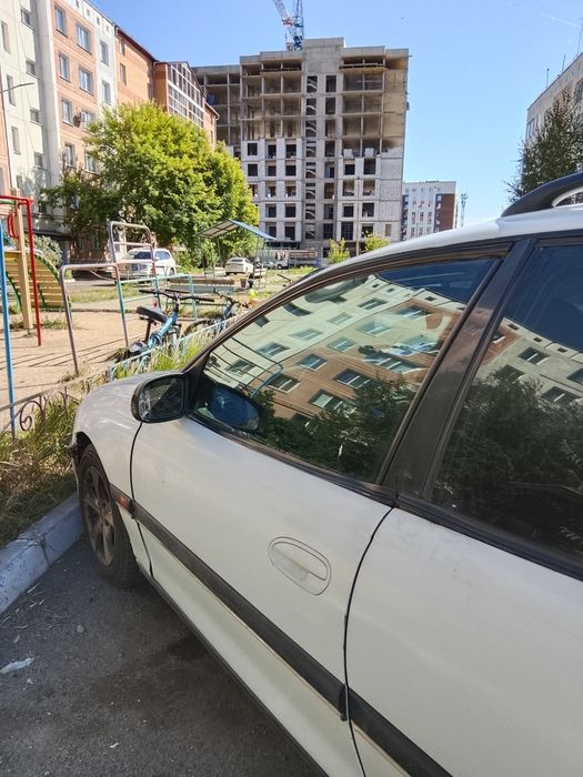 Продам машину Опель омега