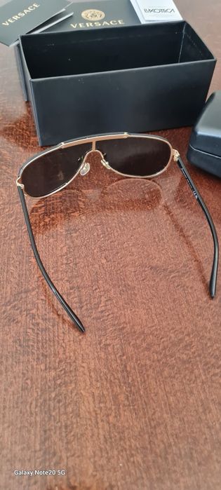 Слънчеви очила Versace