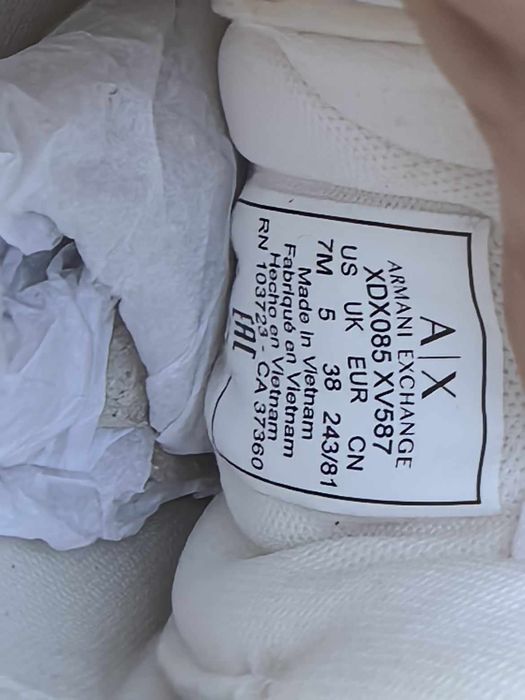 Armani Exchance оригинални дамски сникърси 38 номер