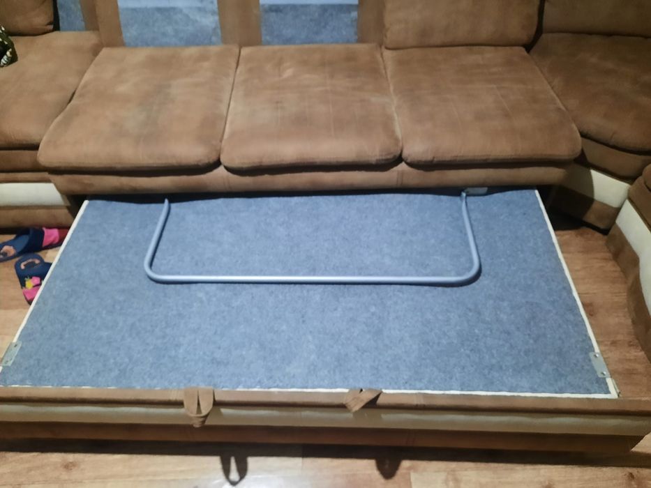 Продам хороший диван