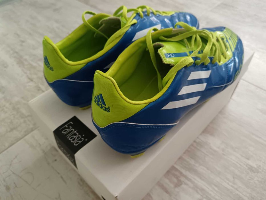 Футболни обувки / бутонки Adidas F50