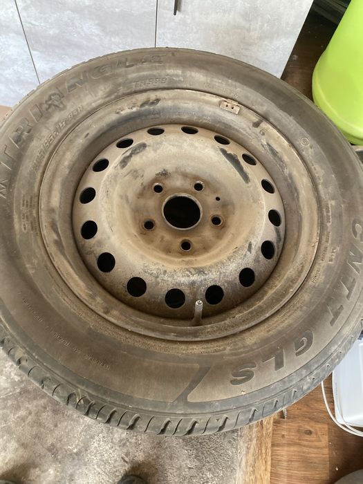 Продам шины с дисками