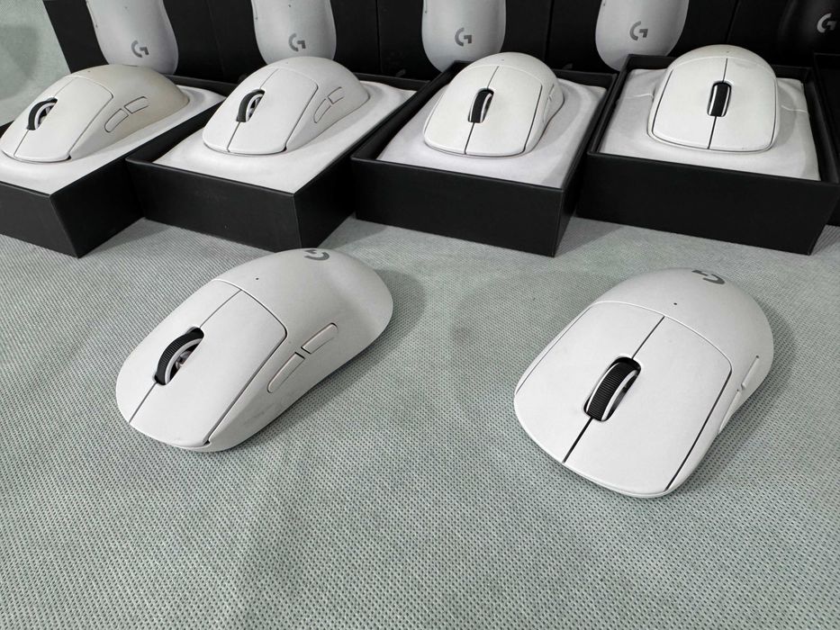 Мишка - Logitech PRO X Superlight 2