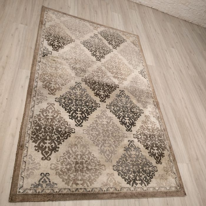 Продам ковёр шёлковый.