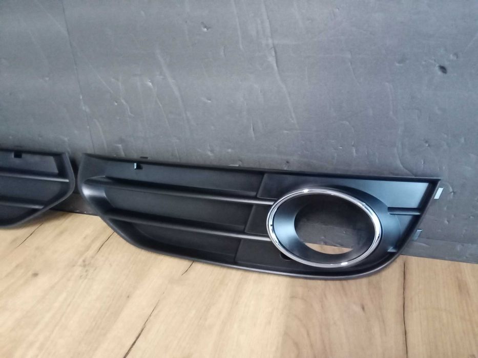 Grila proiector ceata Audi A4 B8 ALLROAD 2010-2015 Stanga sau Dreapta