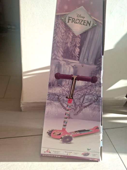 Trotineta 3+ model Frozen
