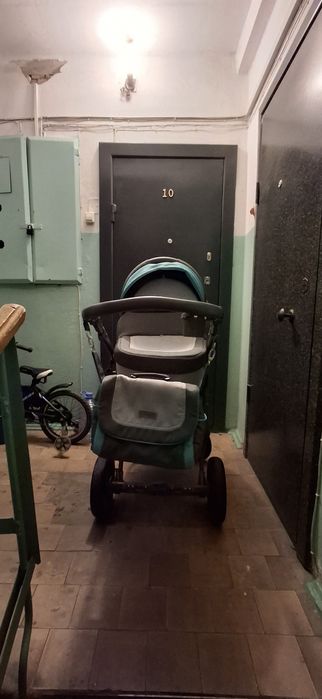 Продам детскую коляску