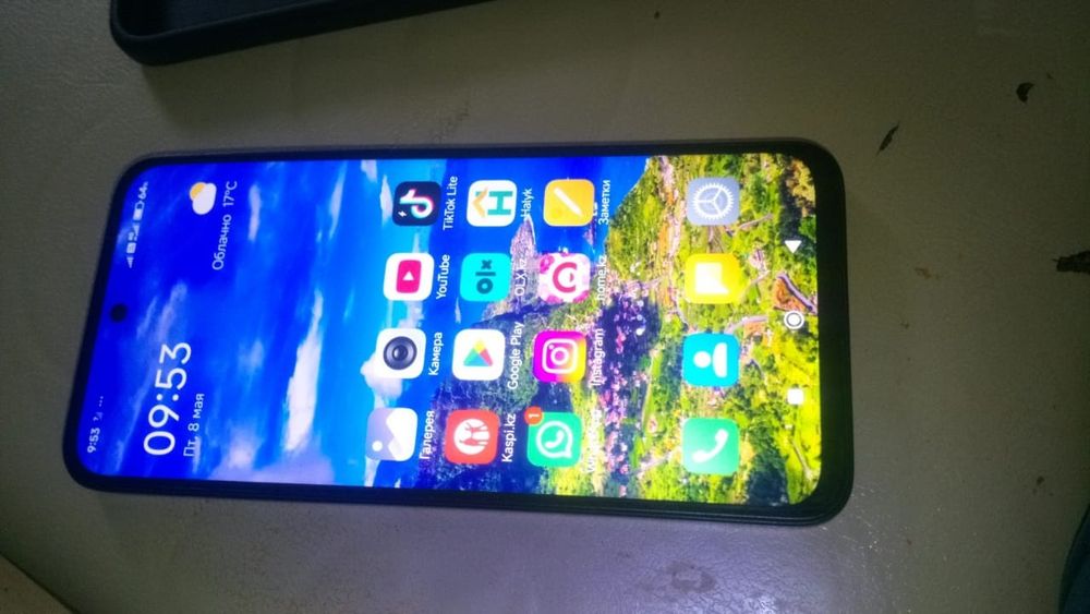 Продам телефон Redmi 15,на 128гб.