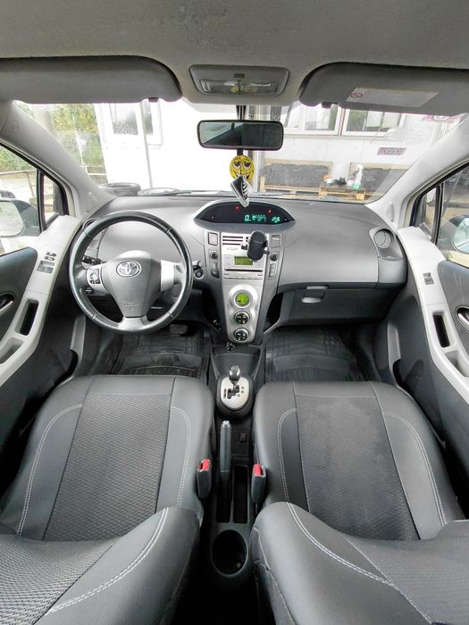 Toyota Yaris Automata ,stare impecabila mecanic si estetic !