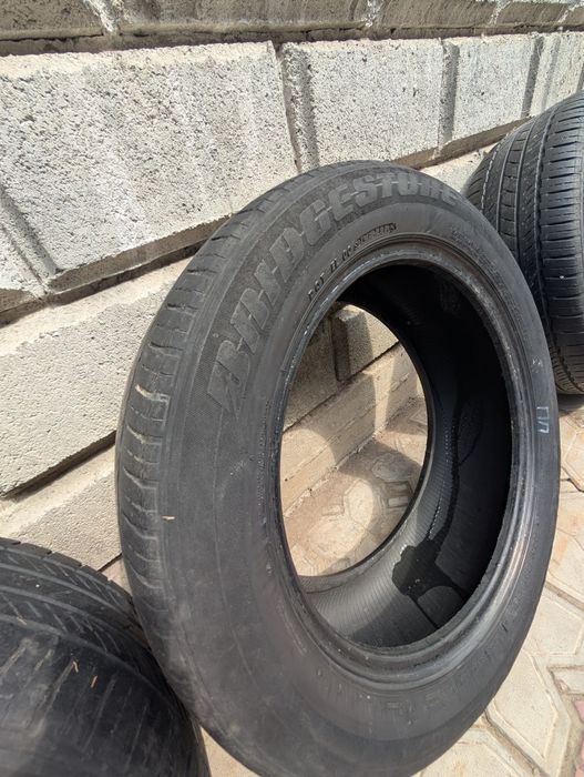 225 55 R18 Bridgestone  срочно