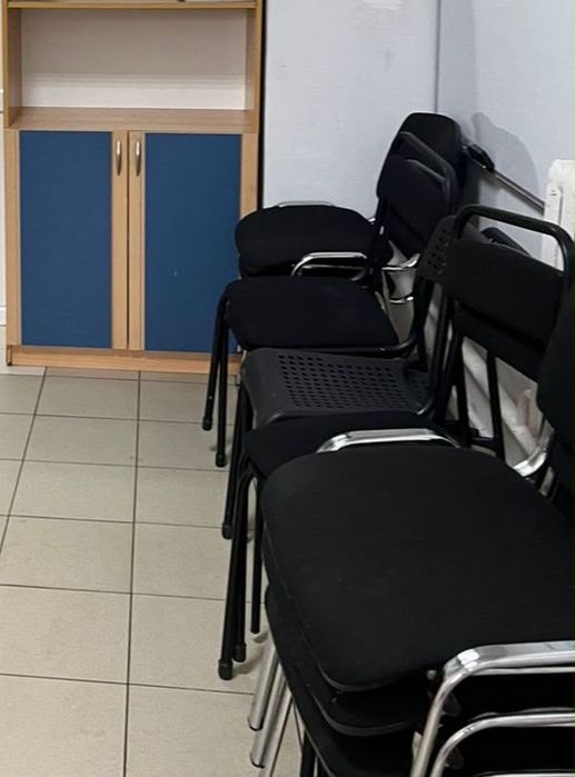 Стол,отырғыштар сатамын